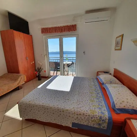 Studio Badnje Apartment *