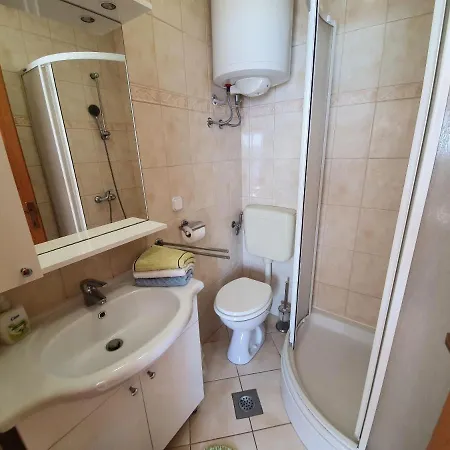 Studio Badnje Apartment *